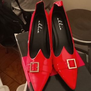 Ellie "witchie" red patent stiletto sz7